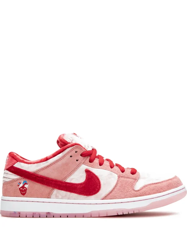 nike sb dunk low strangelove