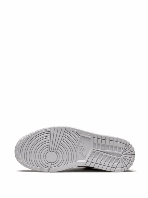 nike air jordan 1 low chicago flip