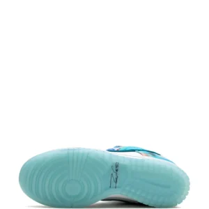 nike x futura laboratories sb dunk low bleached aqua