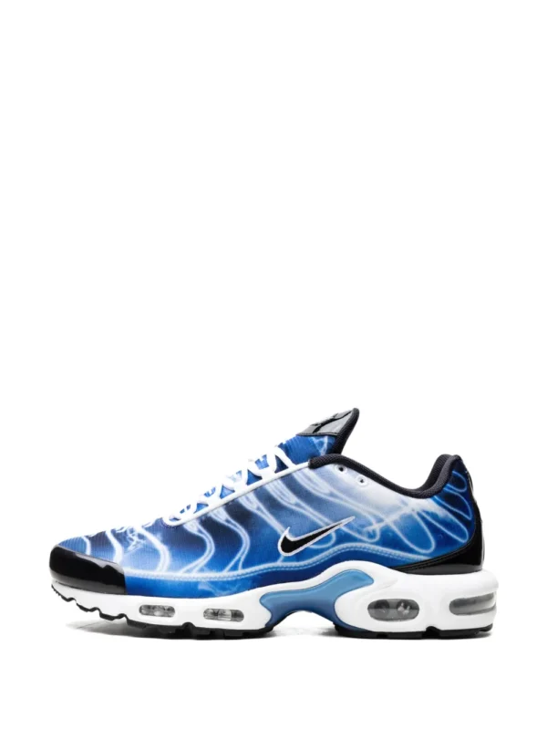 nike air max plus light streaks