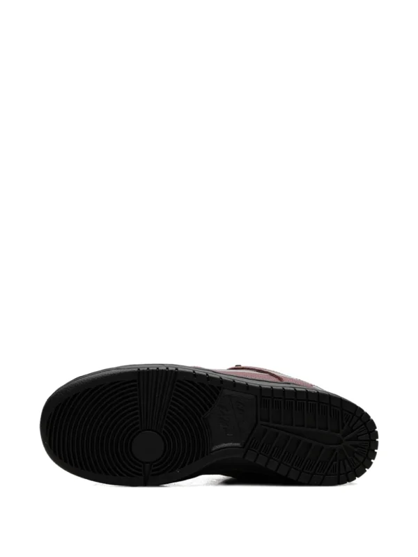 nike sb dunk low leather limosine skateboard